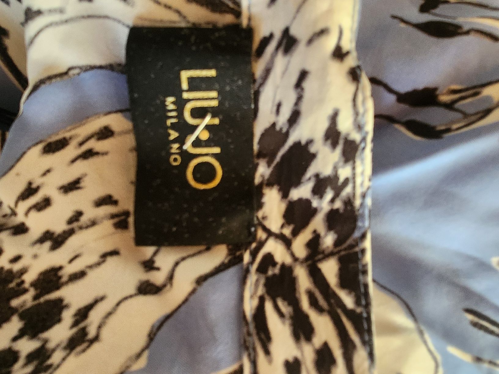 Liu Jo Blusen: Blouse Liu Jo Imprimé Bleu Taille 34/38 – Gebraucht aus Niedergösgen von Eva2410 5