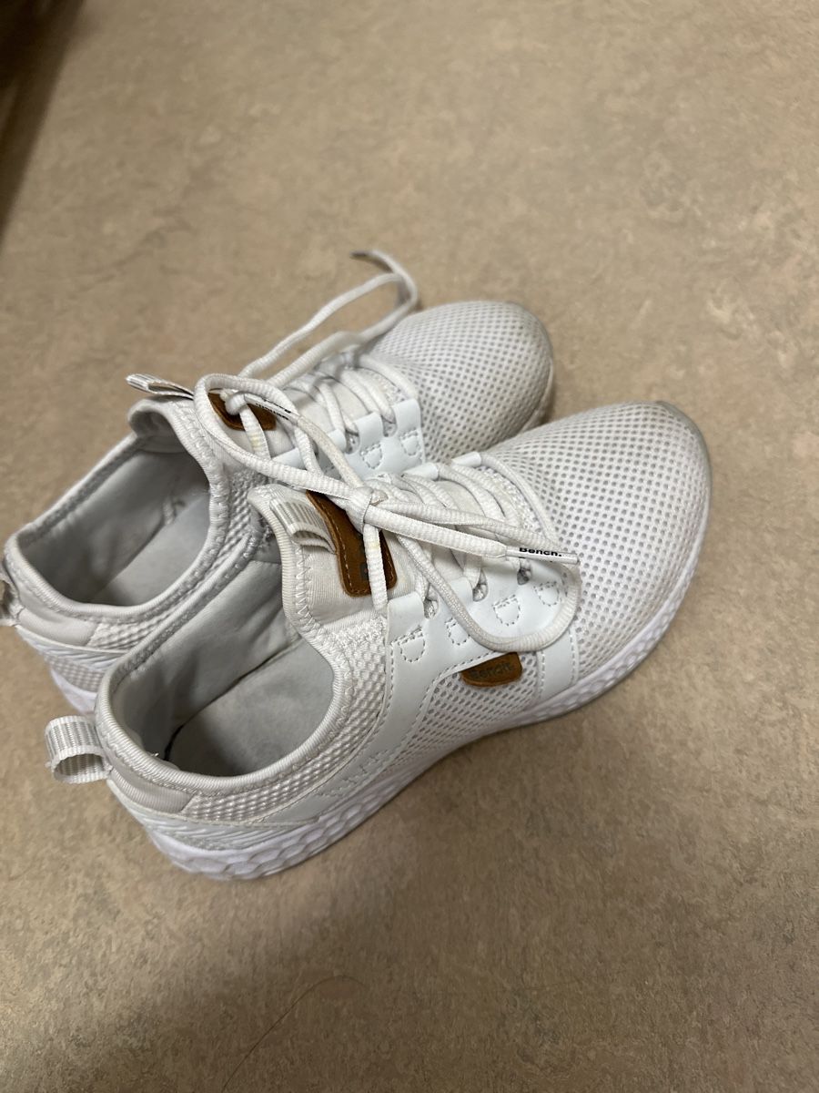 Damenschuhe: Sportschuh – Gebraucht aus Winterthur von Can.sel37