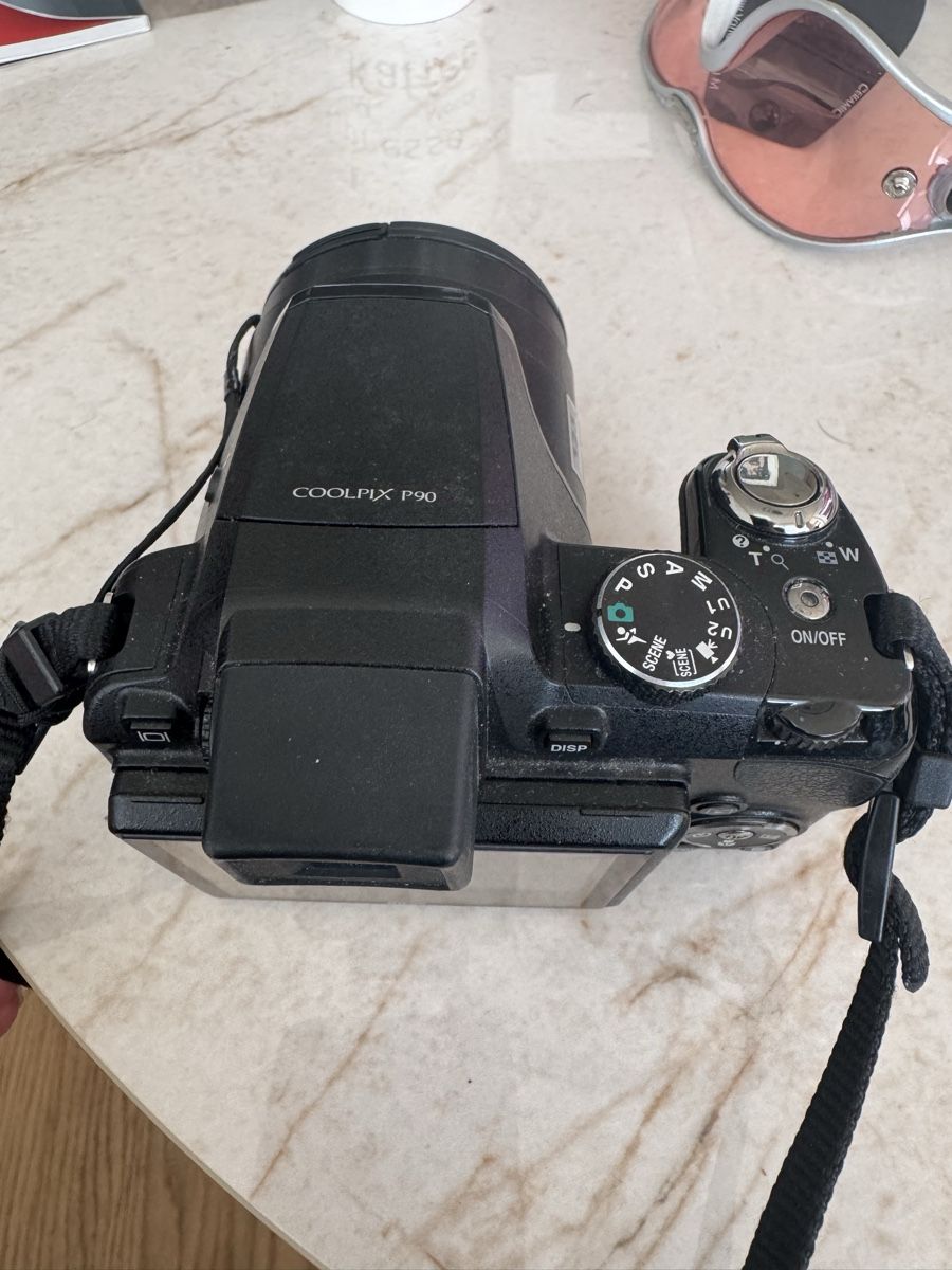 Nikon Appareil photo: Nikon Coolpix P90 – D'occasion à Zumikon par ZH96075 2