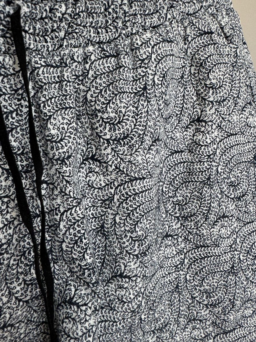 Pantaloni: Maje shorts black white pattern size 2 new condition – Usato da Vesenaz venduto da nat_mq8l 3