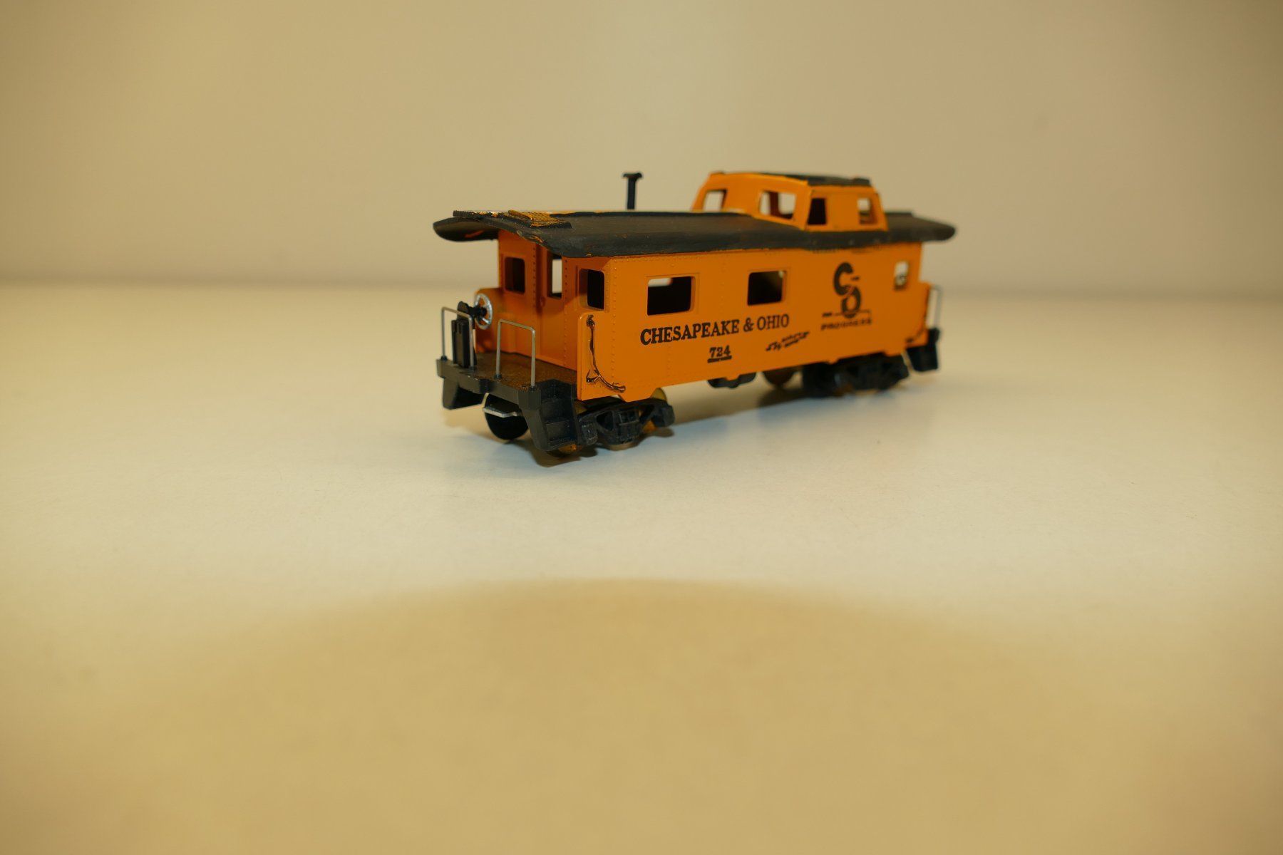 Modelleisenbahnen: Spur H0: US Caboose #724 Chesapeake & Ohio – Gebraucht aus Niederhasli von rail-duerst 2