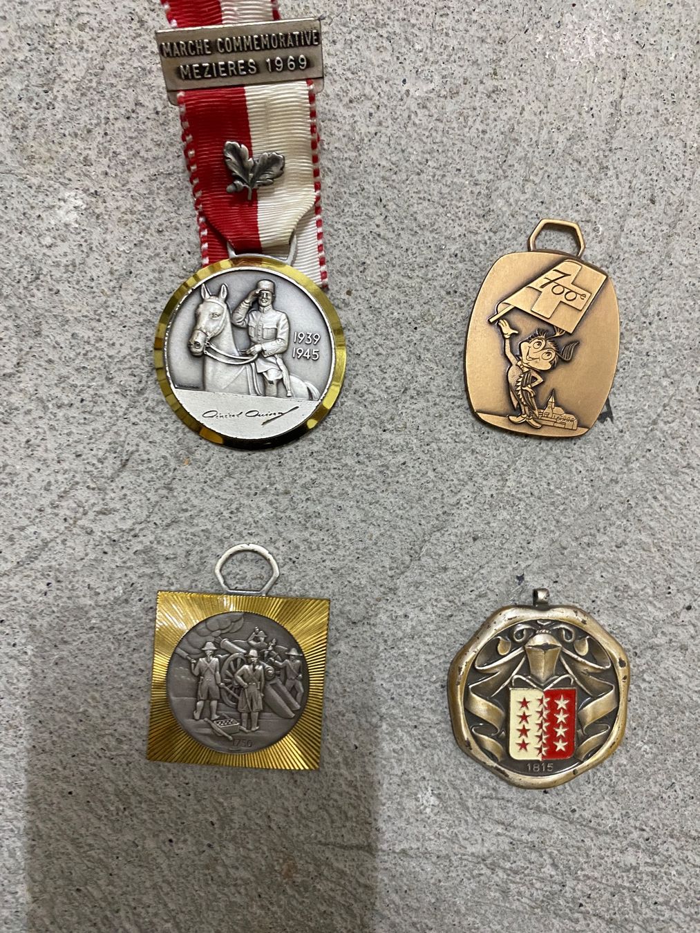 Medaillen: Lots de médaille, divers, Suisse. – Gebraucht aus Prilly von jer_9vjb 3