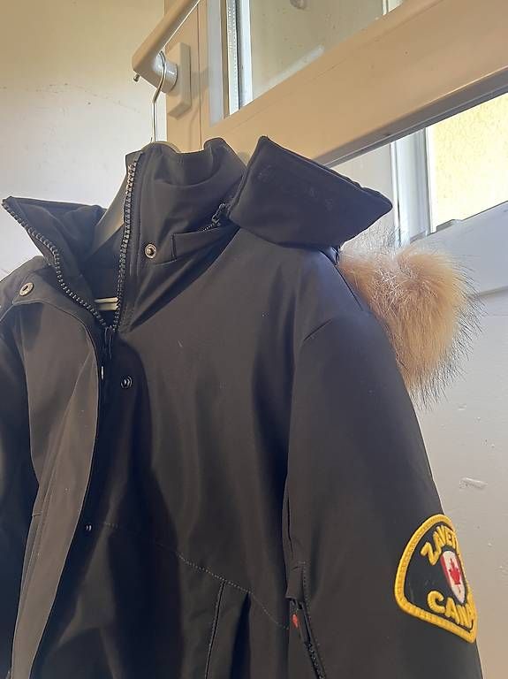 Jacken: GIACCA NERA ZAVETTI E CANADA M – Gebraucht aus Tenero von loa_7m8d 1