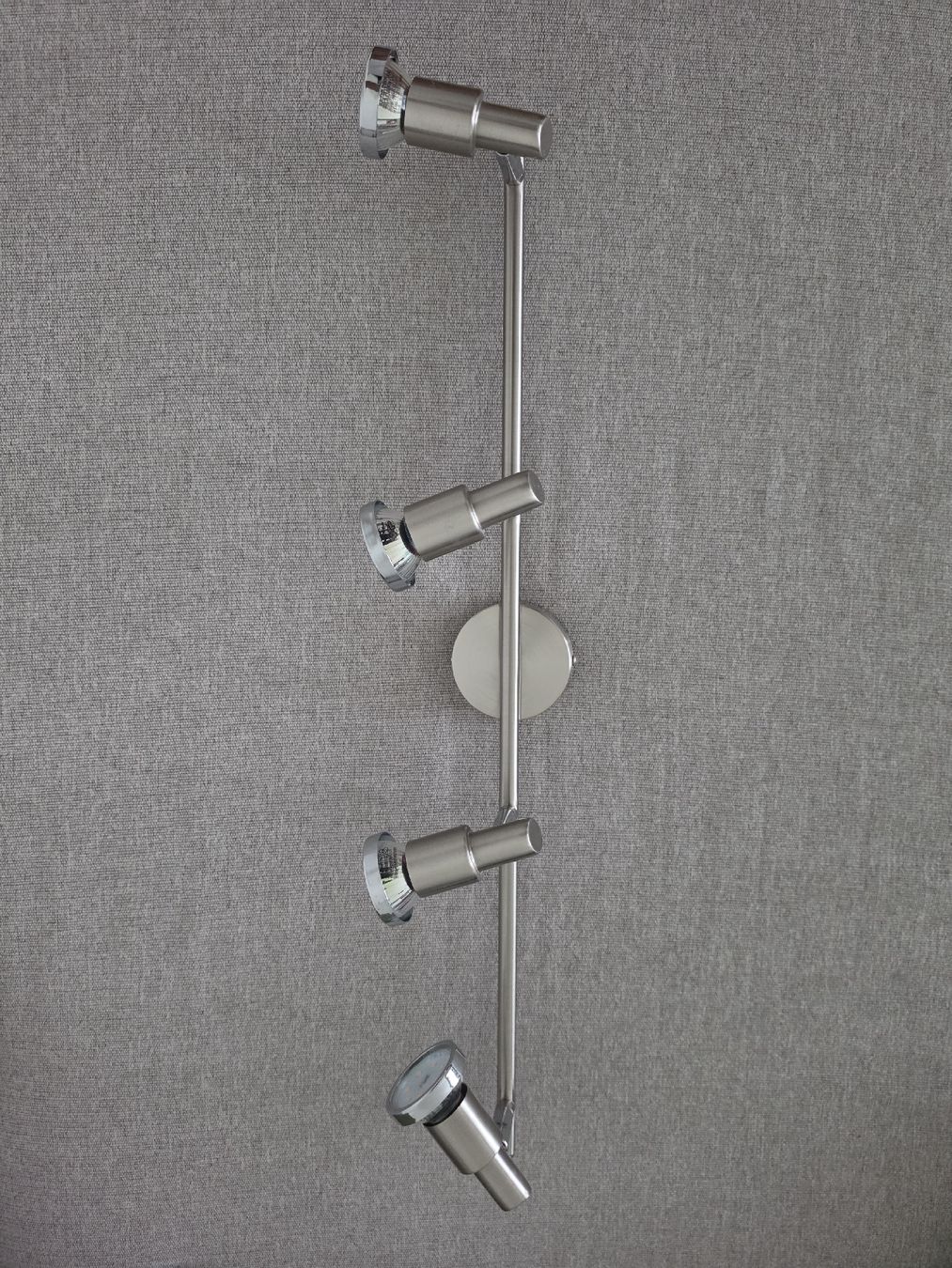 Livique Lampadari & plafoniere: Deckenleuchte Spot Buzz-LED in Silber – Usato da Horgen venduto da Cayan51 1