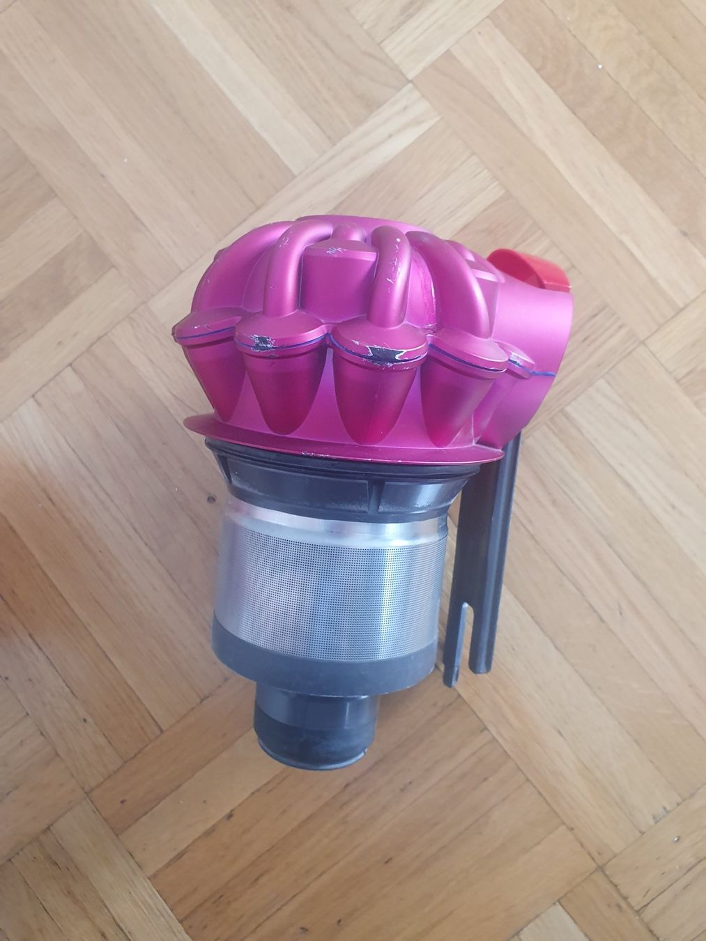 Contenitori & Simili: Cyclone pour dyson V7, ( compatible V8 ) – Usato da Prilly venduto da RoDyRe 5