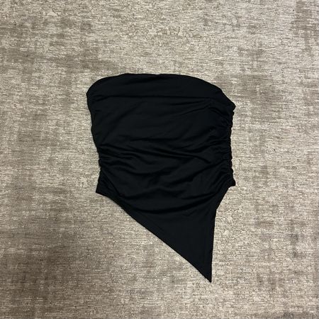 Top bandeau noir asymétrique, taille S