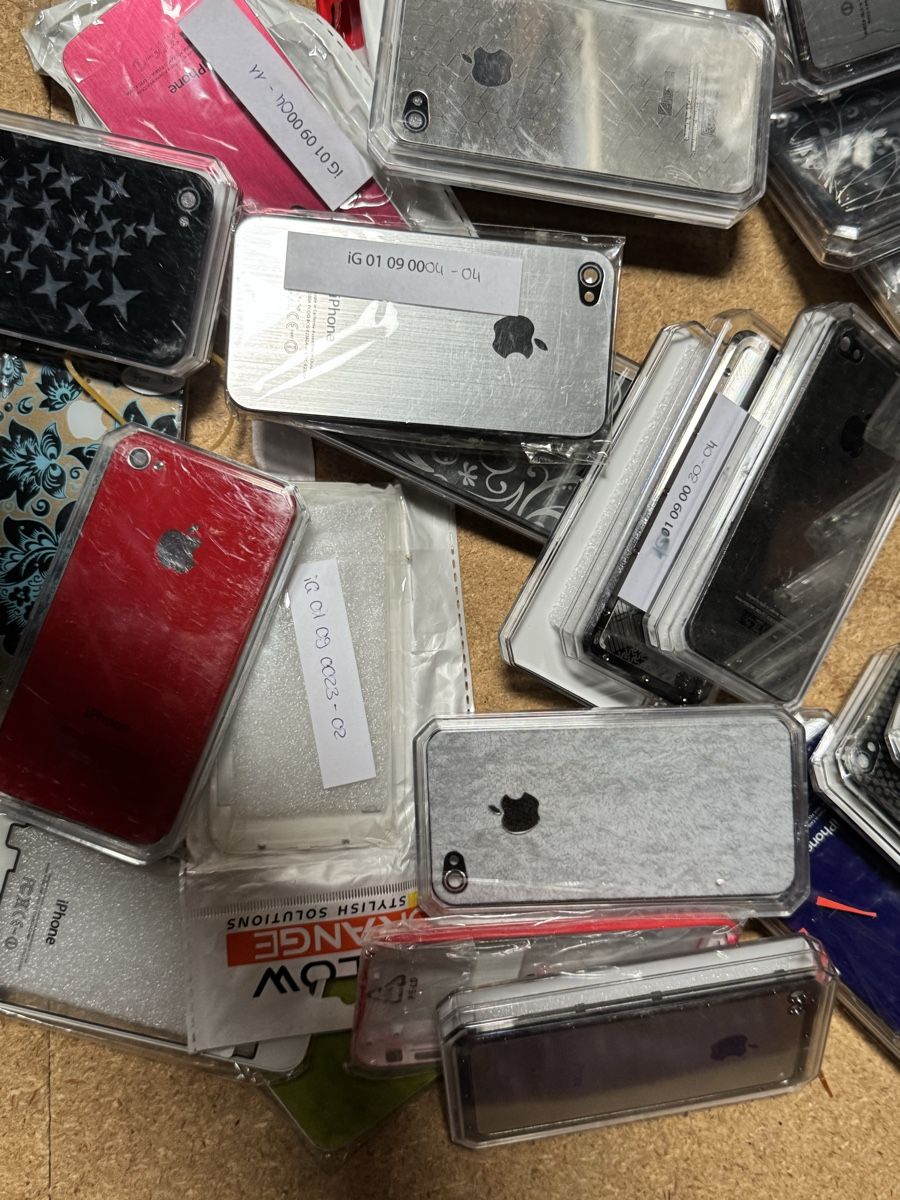 Cover & Protezioni schermo: Restposten 19 iPhone Rückseite – Nuovo e nell'imballaggio originale da winterthur venduto da ds09061 3