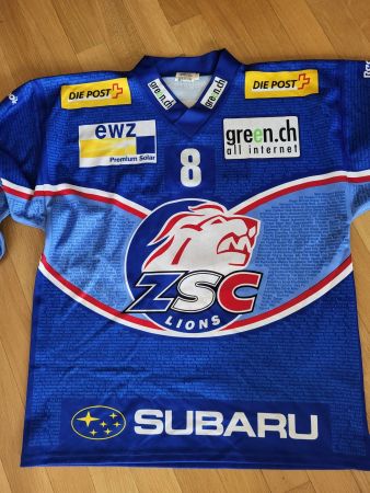 Eishockeytrikot ZSC Lions #8 Micheli signiert