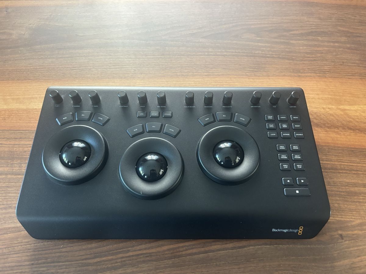 Sistema di controllo: DaVinci Resolve Micro Color Panel Blackmagic Design – Nuovo (secondo la descrizione) da Zürich venduto da ido_hm5y