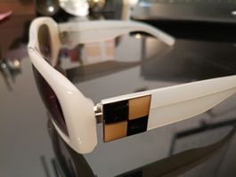 Retro Sunglasses - Lacoste, Creamy-white Frame