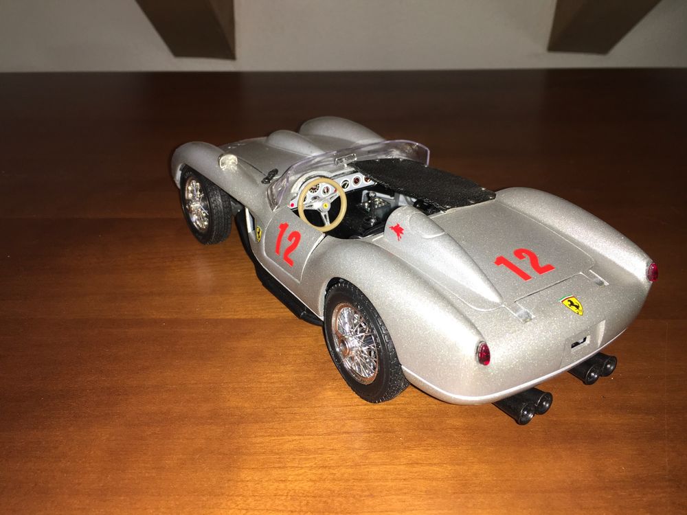 FERRARI 250 GTO LAGUNA SECA blanc au 1/18 de LA MINI MINIERA base