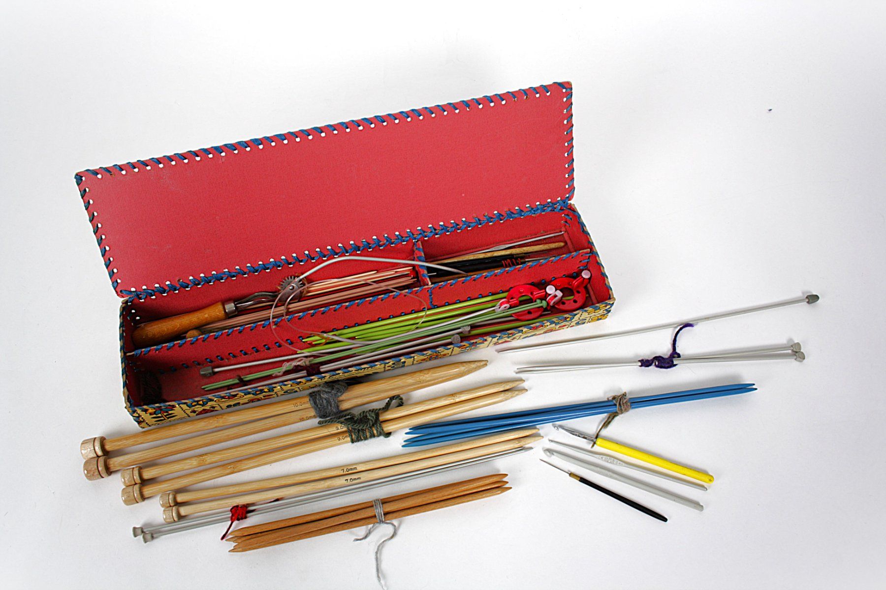 Kit bricolage: Grosses Strick-/ und Häkelset – Usato da Zollikofen venduto da Restwert_Zollikofen 2