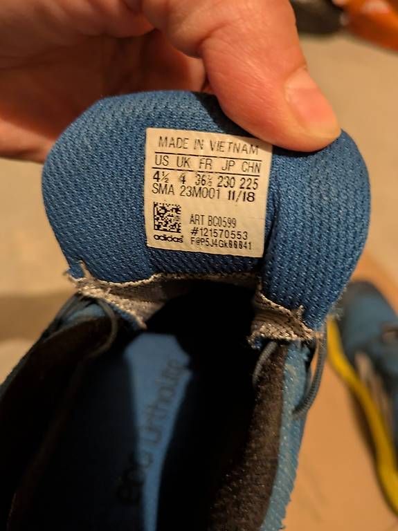 Herrenschuhe: Adidas-Schuhe – Gebraucht aus Utzenstorf von dil_7bt7 1