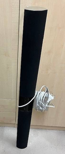 Supporti a parete: Lautsprecher BeoLab 3500 mit Tisch-Standfuss – Usato da Altendorf venduto da Amigo11
