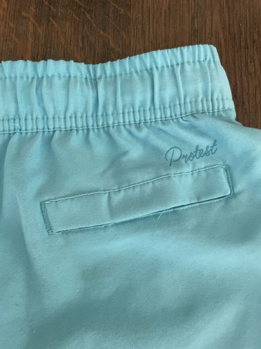 Protest Badekleider & Bikinis: Badeshorts Protest – Gebraucht aus Aegerten von grisli72 2