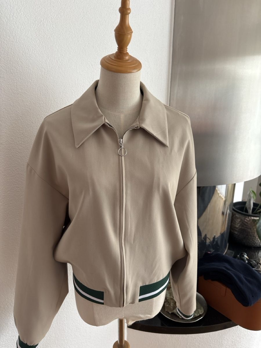Zara Giacche: Zara Blouson Jacke Gr S – Nuovo (secondo la descrizione) da Embrach venduto da Dmoney
