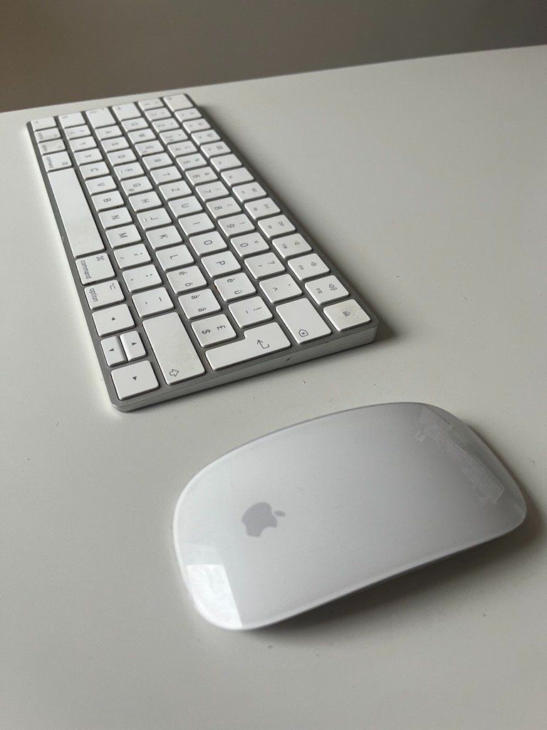 Apple Tastaturen: Apple Magic Mouse & Keyboard – Gebraucht aus Bülach von jul_yzz9
