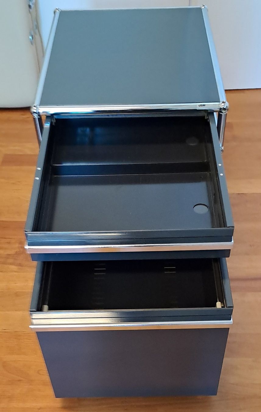 USM Cassettiere: Schöner USM Haller Container - anthrazit – Usato da Winterthur venduto da altrade 1