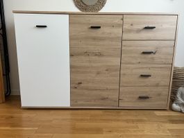 Sideboard mit Türe & Schubladen, neuwertig