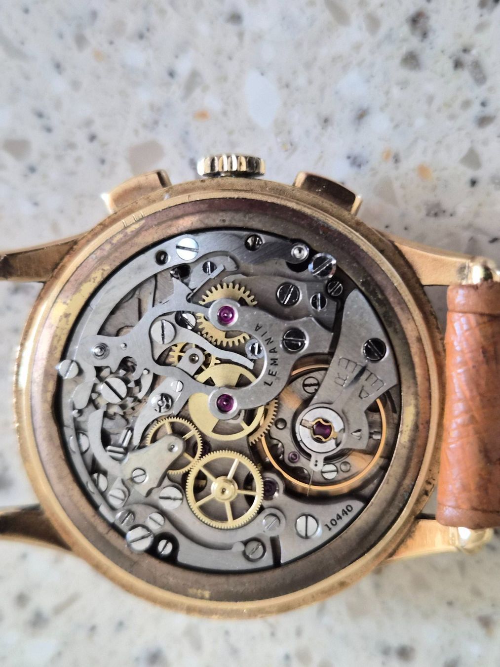 Lemania Uhren: Lemania Chronograph, 18K, von 1945 – Gebraucht aus Chabrey von Horology 4