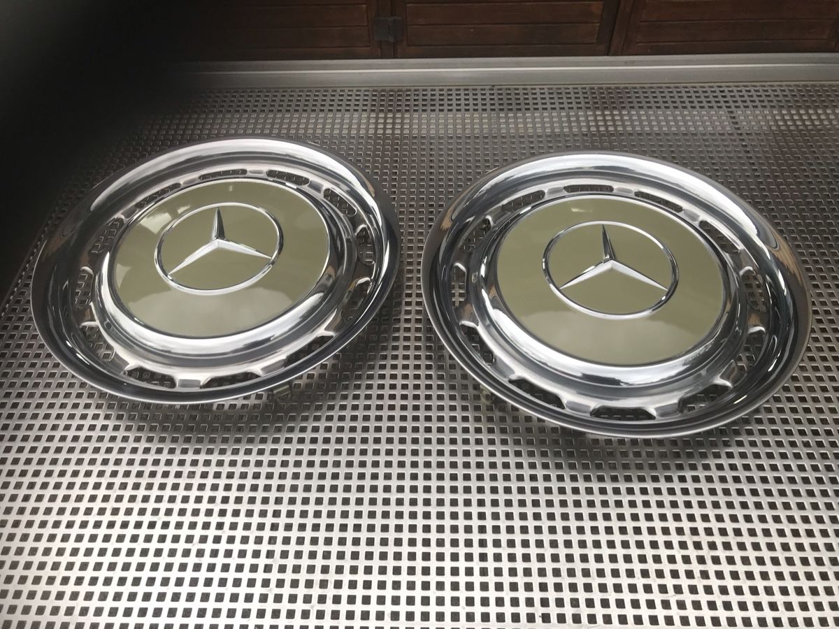 Mercedes-Benz Sonstiges Fahrzeugzubehör: Vintage Mercedes Oldtimer Radkappen – Gebraucht aus Untersiggenthal von  5