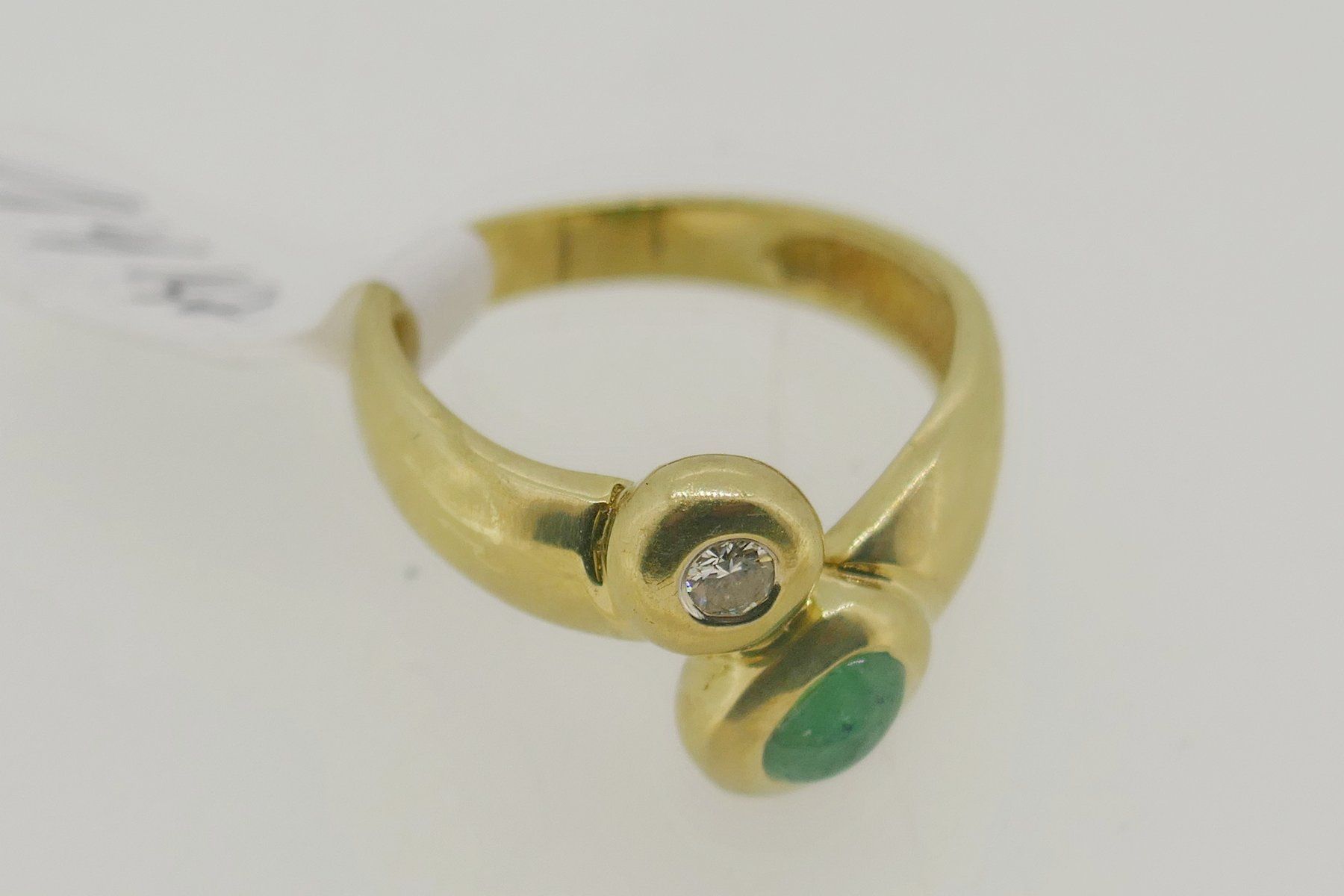 Ringe: Schöner Brillant Smaragd Ring  14 kt. Ringgr. 59 – Gebraucht aus Schaffhausen von swisswatches-andmore 2