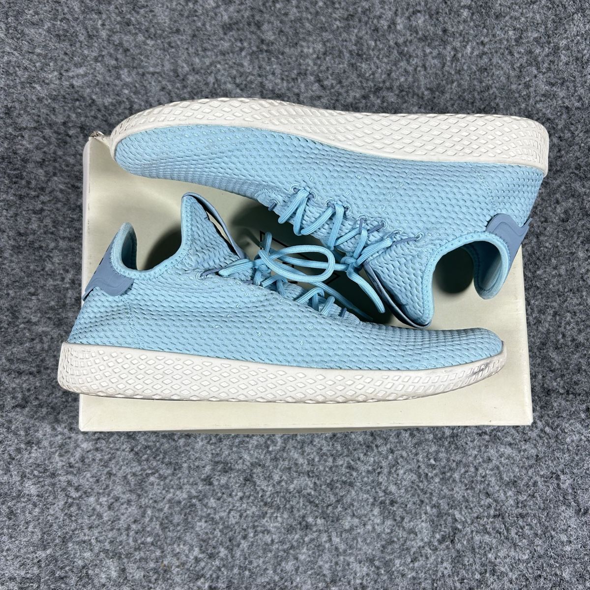Scarpe da uomo: Adidas 44 – Usato da La Sagne NE venduto da Matlasape