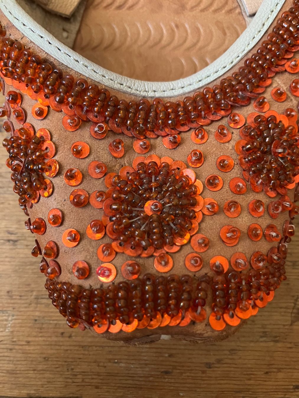 Scarpe da donna: Ballerines brodées de perles oranges - made in India – Usato da Genève venduto da sunflower.vintage 7