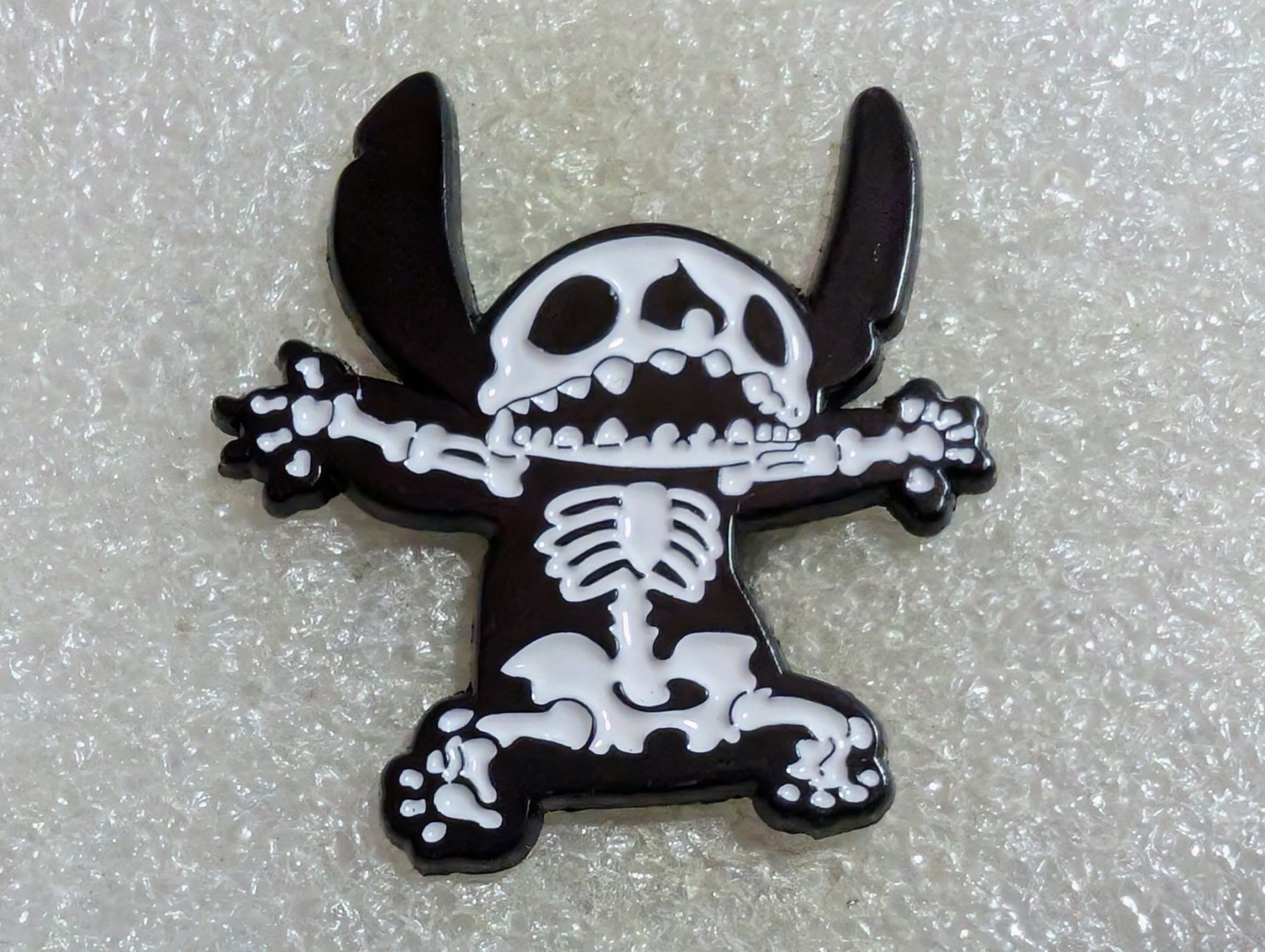 Plaketten & Abzeichen: Ansteckbutton 238: Disney – Gebraucht aus Oppligen von Pin-Fall-Shop