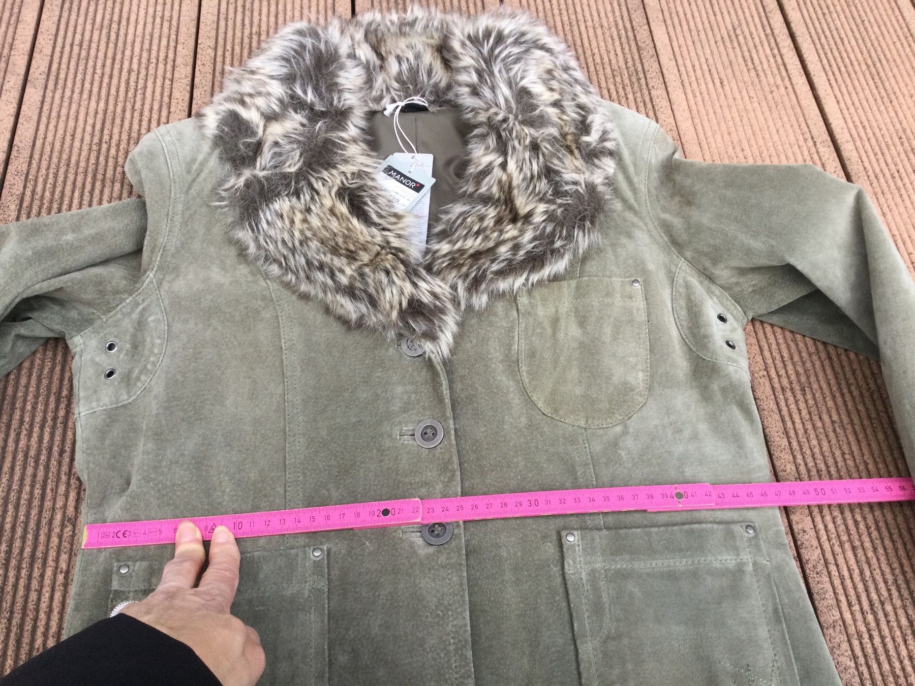 Veste En Cuir Véritable Noir - Taille 16/18 (équivalent Environ 44/46 FR)