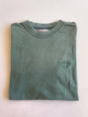 LEVI'S Vintage T-Shirt Grün Grösse L - Ideal für den Sommer!