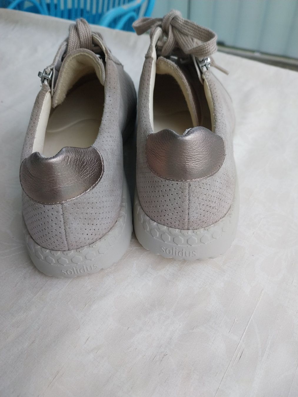 Scarpe da donna: Ledersneakers SOLIDUS,Gr.6 Oder EU Gr.39, 60 Fr.,NP 249 Fr. – Usato da Bülach venduto da reguskon 1