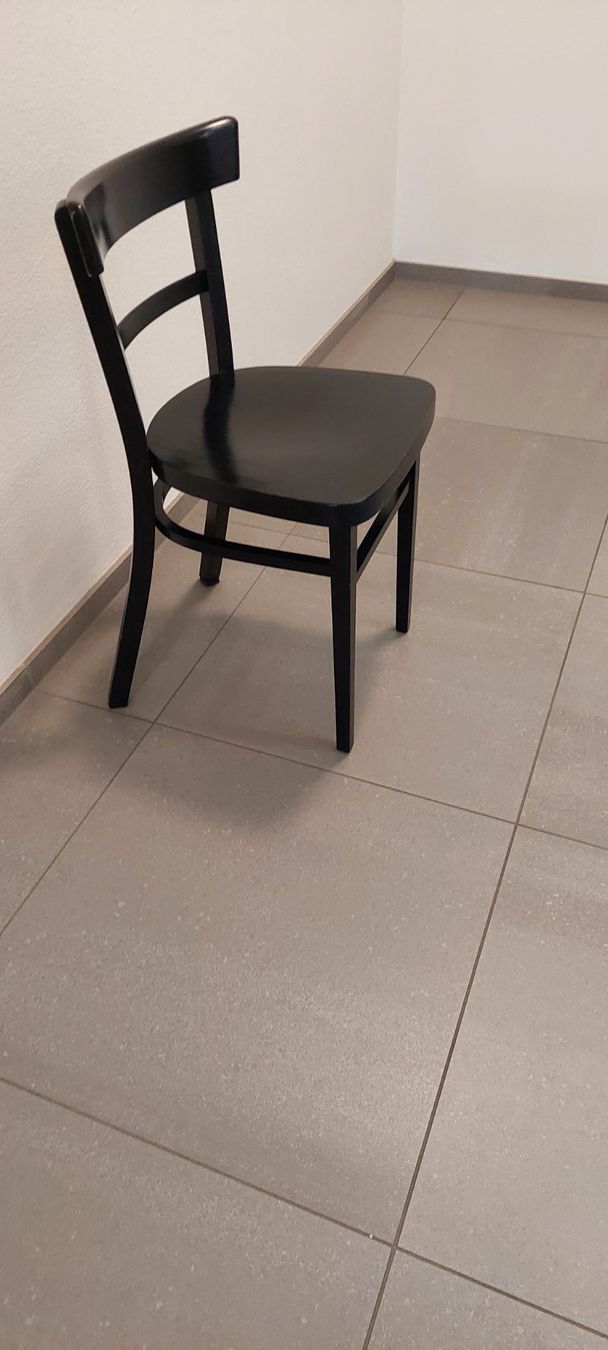 Sedie: Holzstuhl von Ikea – Usato da Kyburg-Buchegg venduto da herewegomagic 1