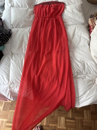 Robe bustier corail Zara Taille M. Parfait pour l'été!