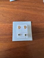 Edelstahl Ohrstecker mit roten Kristall ungetragen