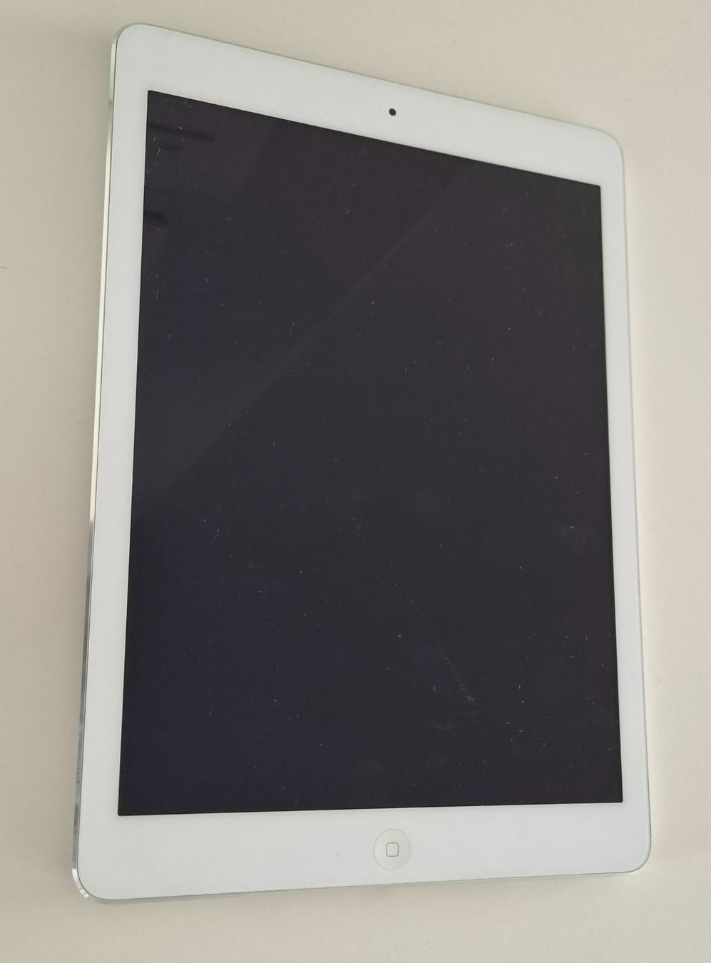 Apple Tablet PC: iPad Air 32 GB – Gebraucht aus Schmerikon von mountainsp_1