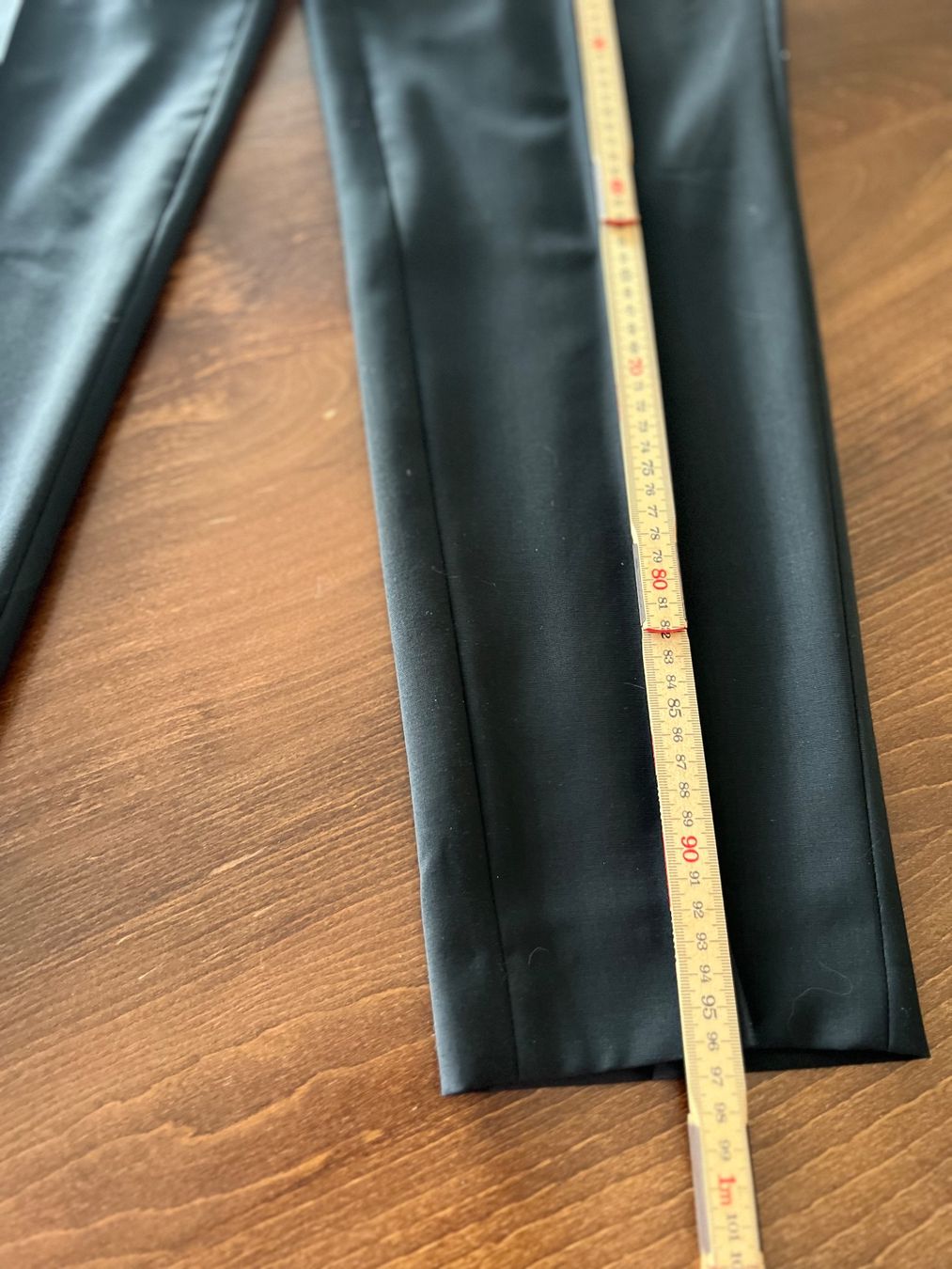 Cinque Pantaloni: Stoffhose Cinque schwarz klassisch Gr. 44 – Usato da Ebmatingen venduto da Mistelu 1