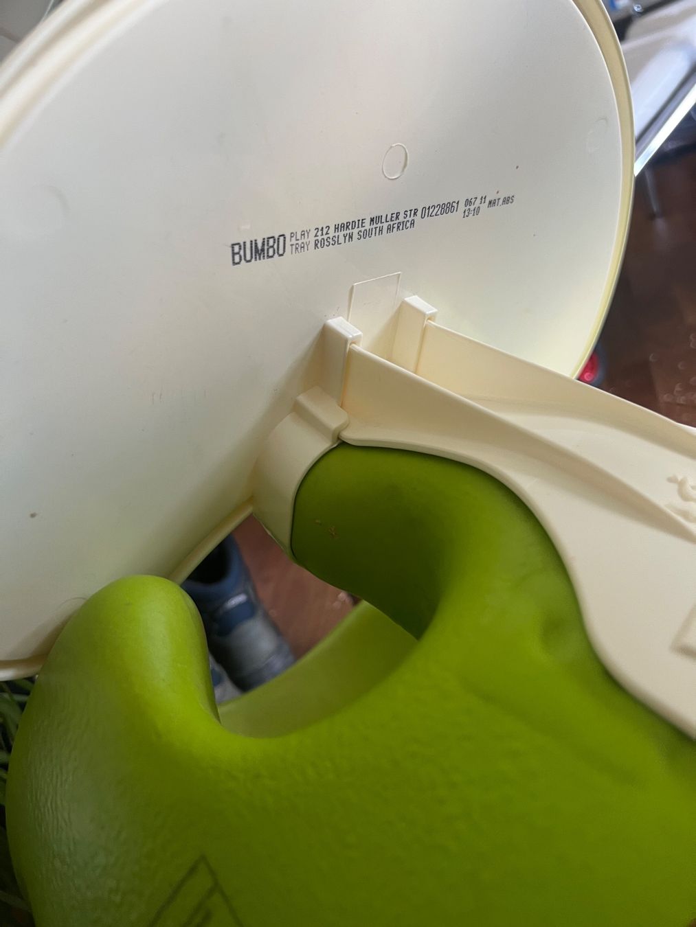 Hochstühle: Bumbo Babysitz mit Essbrett – Gebraucht aus Jona von Sariksa 5