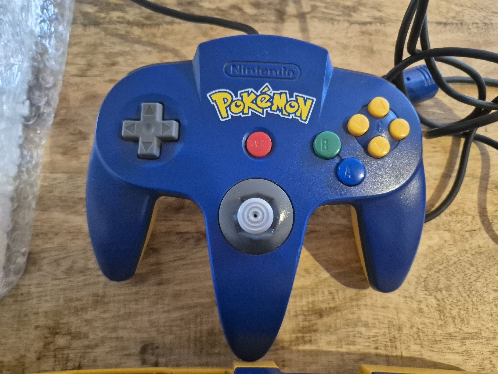 Nintendo Consoles: N64 Pikachu Edition – D'occasion à Wisen SO par kor_qlt9 7