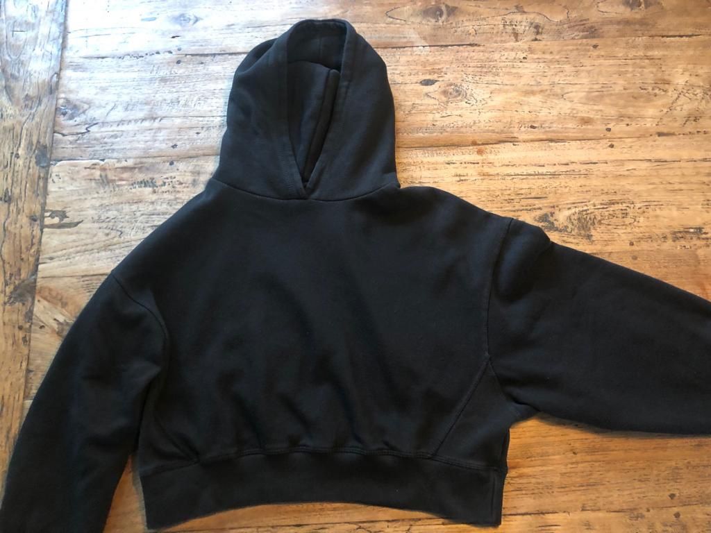 Maglioni & Felpe: Pull & Bear. Kurze Kapuze Sweat. Schwarz. Gr. S. – Usato da Zürich venduto da Sunnyflower97 2