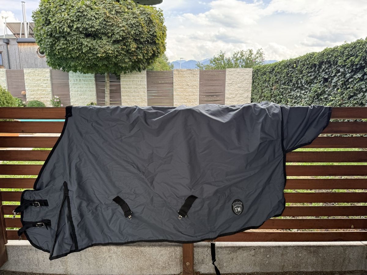 Couvertures: Pferdedecke, 135cm, 200g – D'occasion à Maienfeld par jok_r8fp
