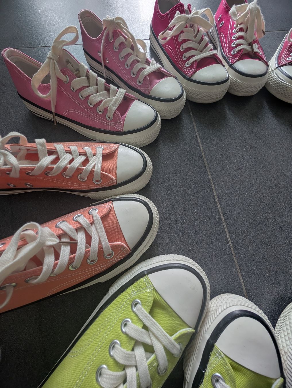 Converse Scarpe da donna: 8x Schuhe - Set Gr.39, wie Converse – Nuovo (secondo la descrizione) da Beinwil/Freiamt venduto da 1Lar1 1