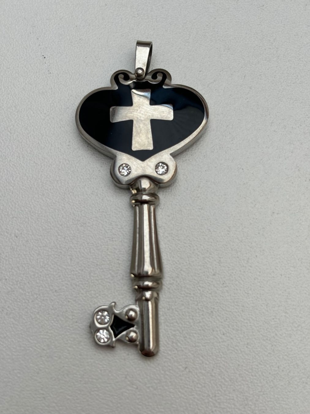 Ciondoli: Schmuck-Anhänger mit Kreuz schwarz steinless – Nuovo (secondo la descrizione) da Hendschiken venduto da Uraniali 1
