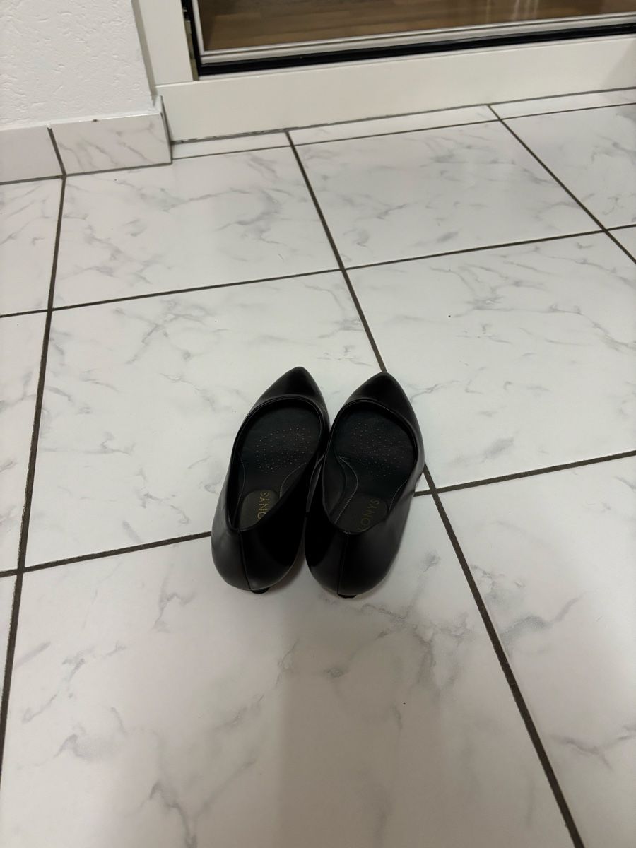 Scarpe da donna: Scarpe  – Nuovo (secondo la descrizione) da Schwyz venduto da Francesca54 1