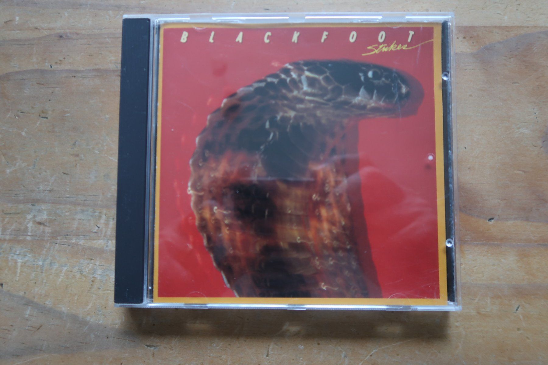 CDs: BLACKFOOT - STRIKES - CD – Gebraucht aus Basel von Patiscat