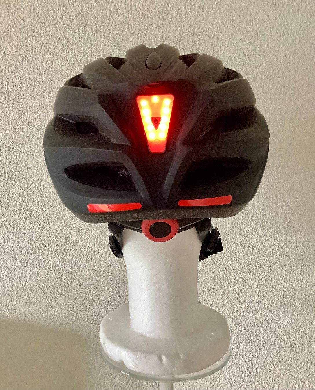 Caschi: Velohelm Grösse M, mit Licht! – Nuovo (secondo la descrizione) da Suhr venduto da style060 5