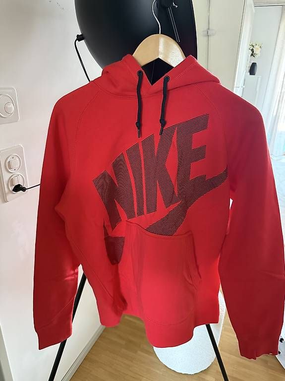 Nike Pullover & Sweatshirts: Nike Pullover – Gebraucht aus Schlieren von pde_l8td 2