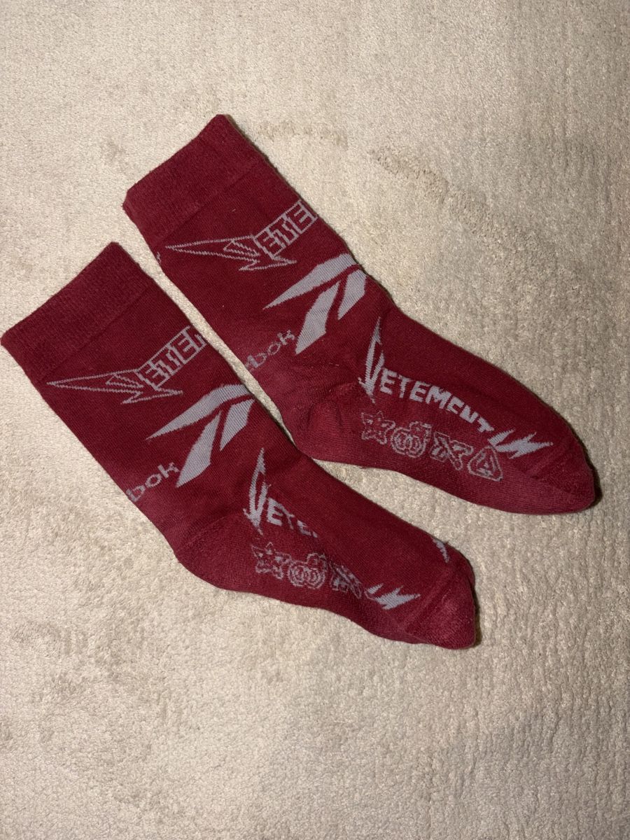 Calze: Vetements x Reebok Socken – Usato da Visperterminen venduto da lgresell 1