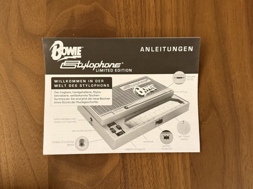 Stylophone Bowie - Limited Edition Synthesizer