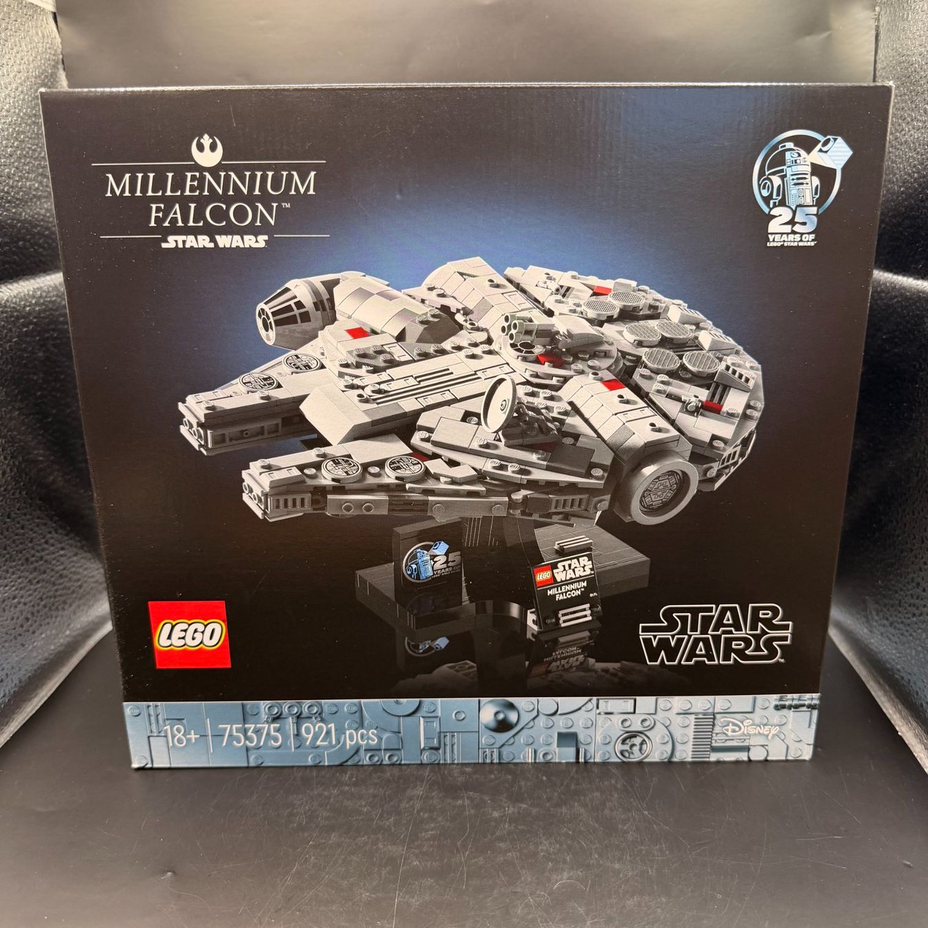 Lego Jeux de construction: LEGO 75375 Millennium Falcon Sealed – Neuf (Voir description) à Düdingen par Nerdworld